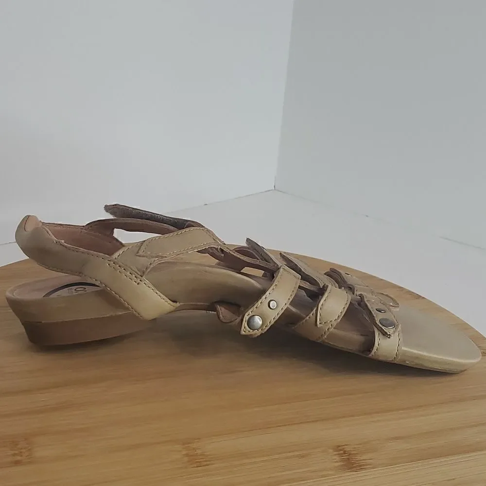 abeo B.I.O. System Sloane Leather Flat Sandals Tan Size 9N